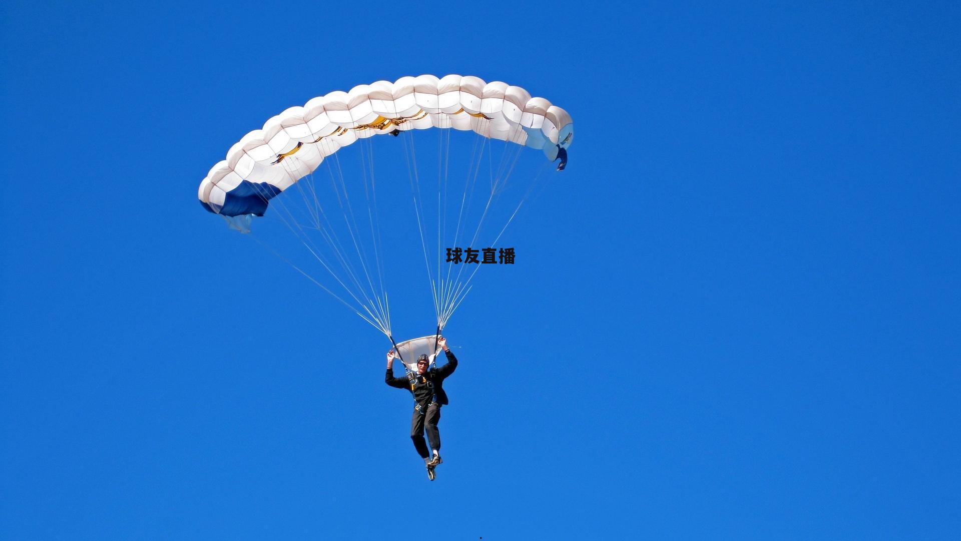 凯恩五子登科引爆德甲，英格兰神锋开启赛季最佳征程